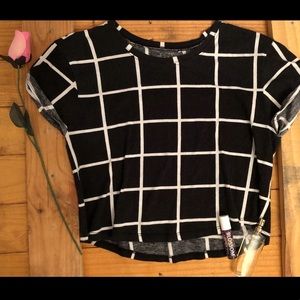 Me to We grid crop top